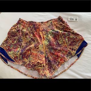 2019 Seawheeze Lululemon Hotty Hot Shorts 4"
